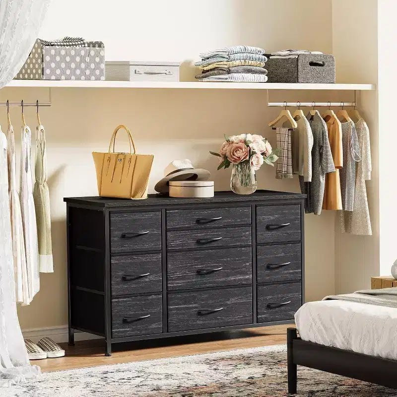 Commode à 10 tiroirs et meuble TV avec prise de courant, Rangement de chambre avec cadre en métal pour TV 55 pouces, Entrée, Placard