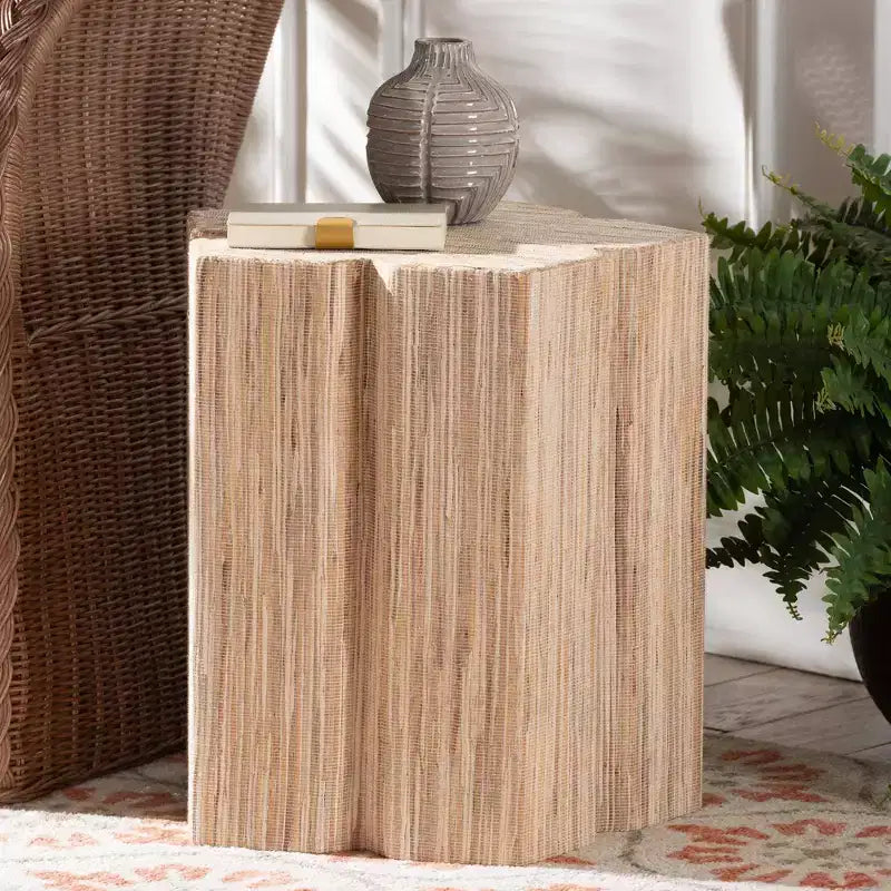 Table d'appoint en herbe tressée, finition naturelle, table d'appoint bohème pour salon et chambre